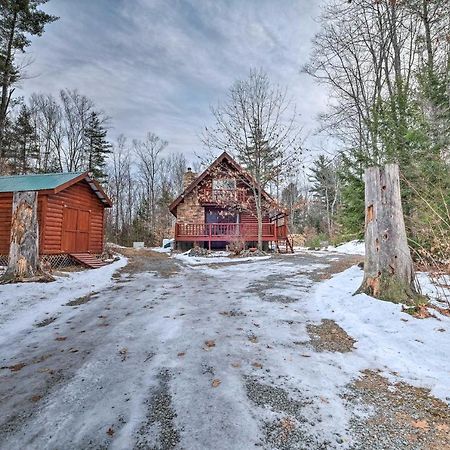 Villa Secluded Johnsburg Retreat With Hot Tub And Fire Pit Extérieur photo