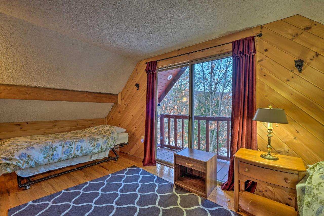 Villa Secluded Johnsburg Retreat With Hot Tub And Fire Pit Extérieur photo