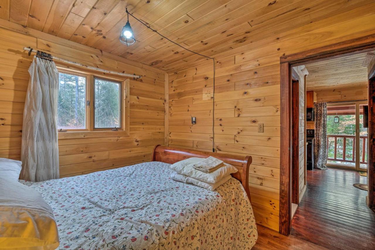 Villa Secluded Johnsburg Retreat With Hot Tub And Fire Pit Extérieur photo